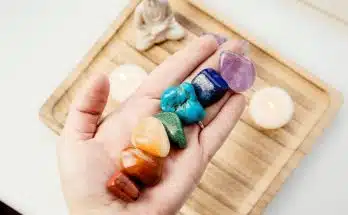 Comment utiliser les 7 chakras et les cristaux pour votre bien-être